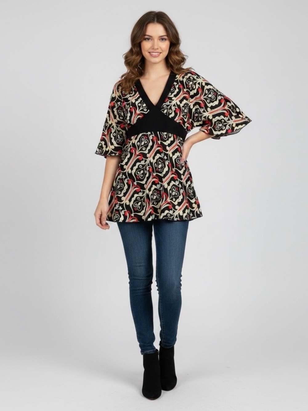 M Heart M black red floral kimono style blouse sz XL tie back Vneck knit trim